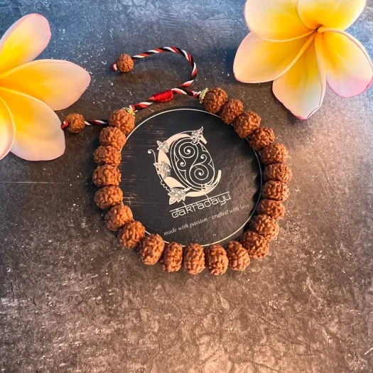 Bali’s Authentic Tridatu Jenitri Genitri Rudraksha Bracelet