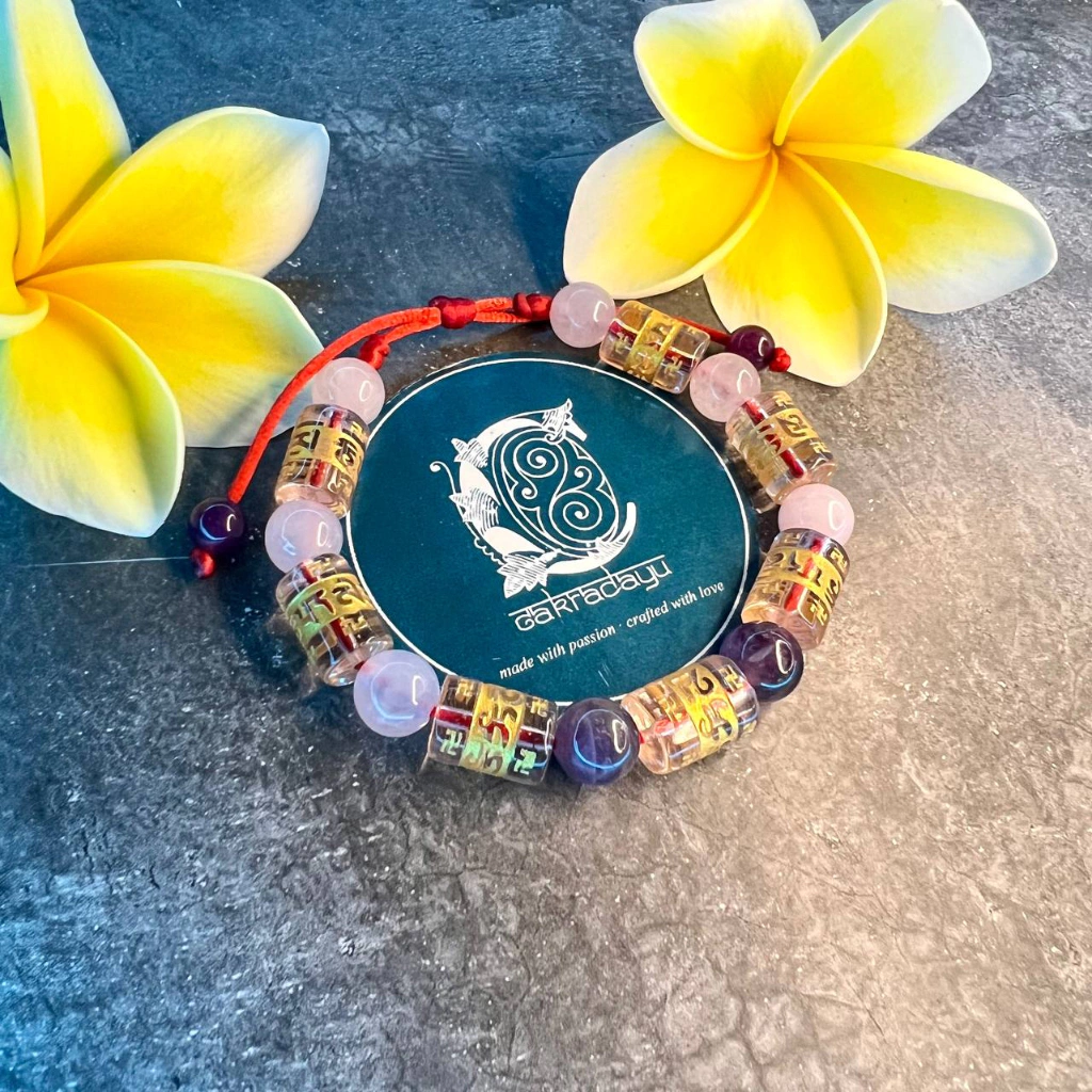 Mahadewi, the Queen of Love Bracelet with Amethyst and Rose Quartz Stones