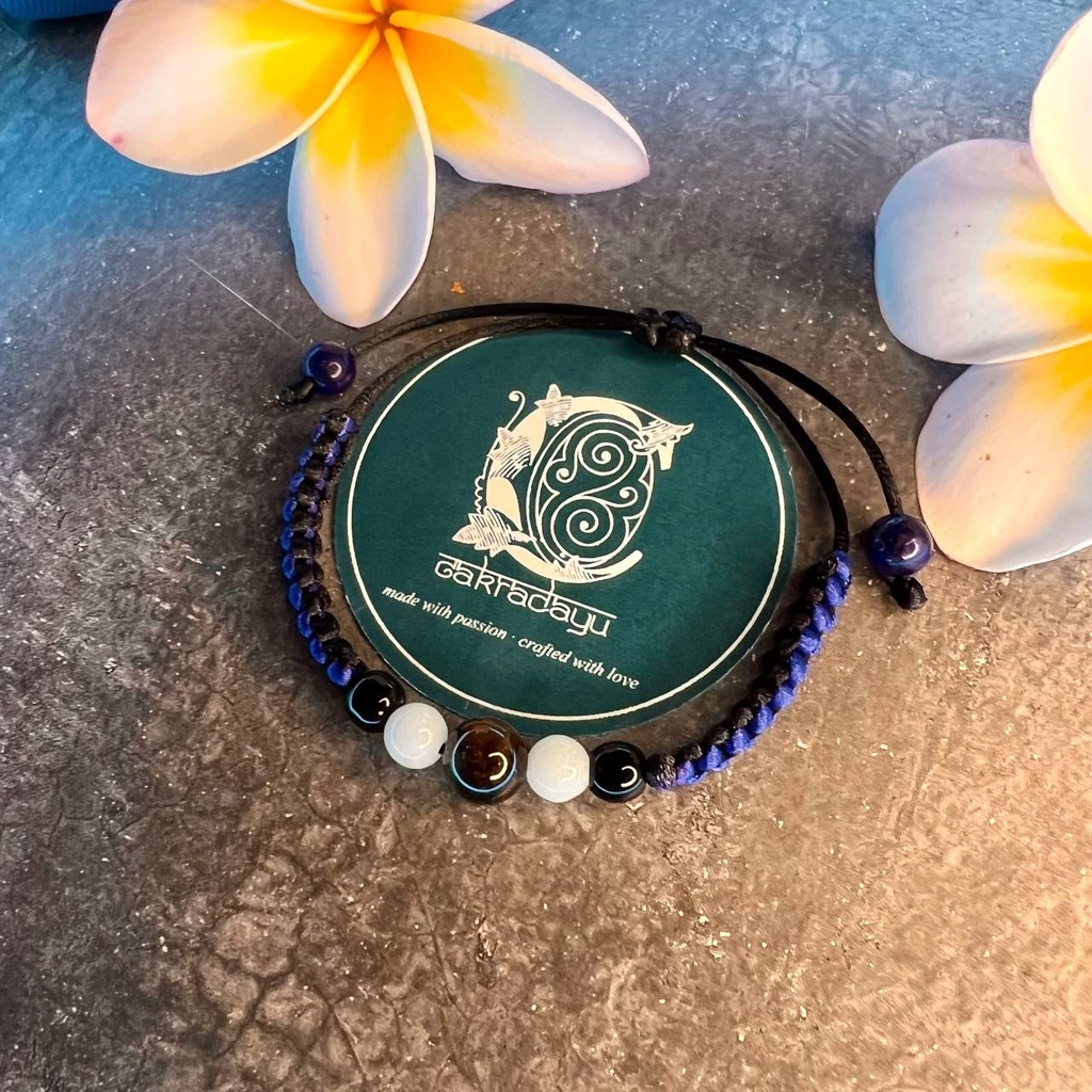 GEMINI Zodiac Bracelet with Tiger Eye and Glow-in-the-Dark Phosphorite Stones, Bali-style – Premium Limited Edition