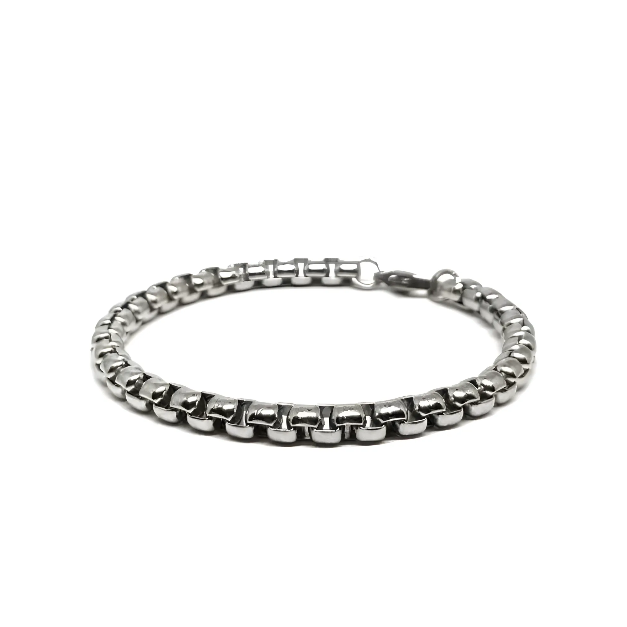 Premium Men’s Titanium Stainless Steel Chain Bracelet – Rustproof And Fade-Resistant