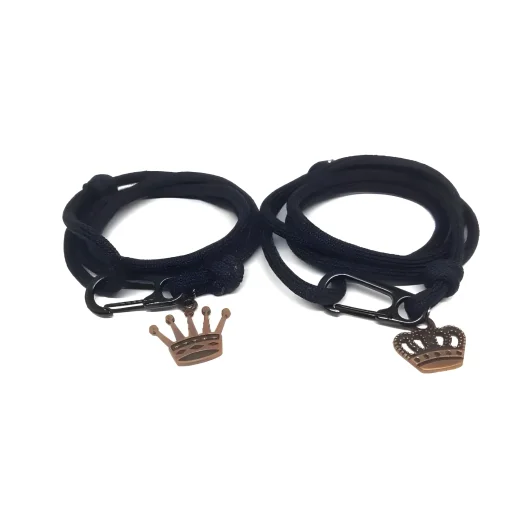 Couple’s Paracord Bracelet Set With Mini Carabiner King & Queen Pendant