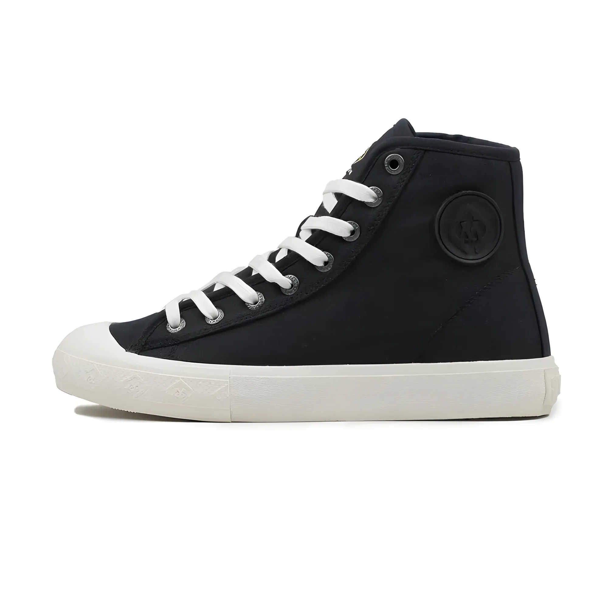 Mobatic Passion High-Top Sneakers in Black and White for Men / Women