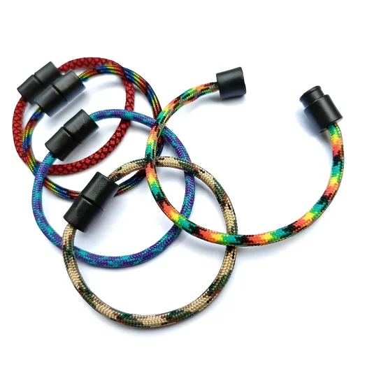 Camo Adventure Pop Cord Wristband for Outdoor Enthusiasts
