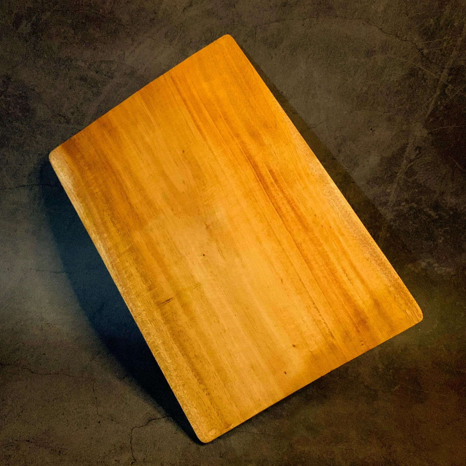 Ikikayu Premium Handmade Square Mahogany Wood Cutting Board