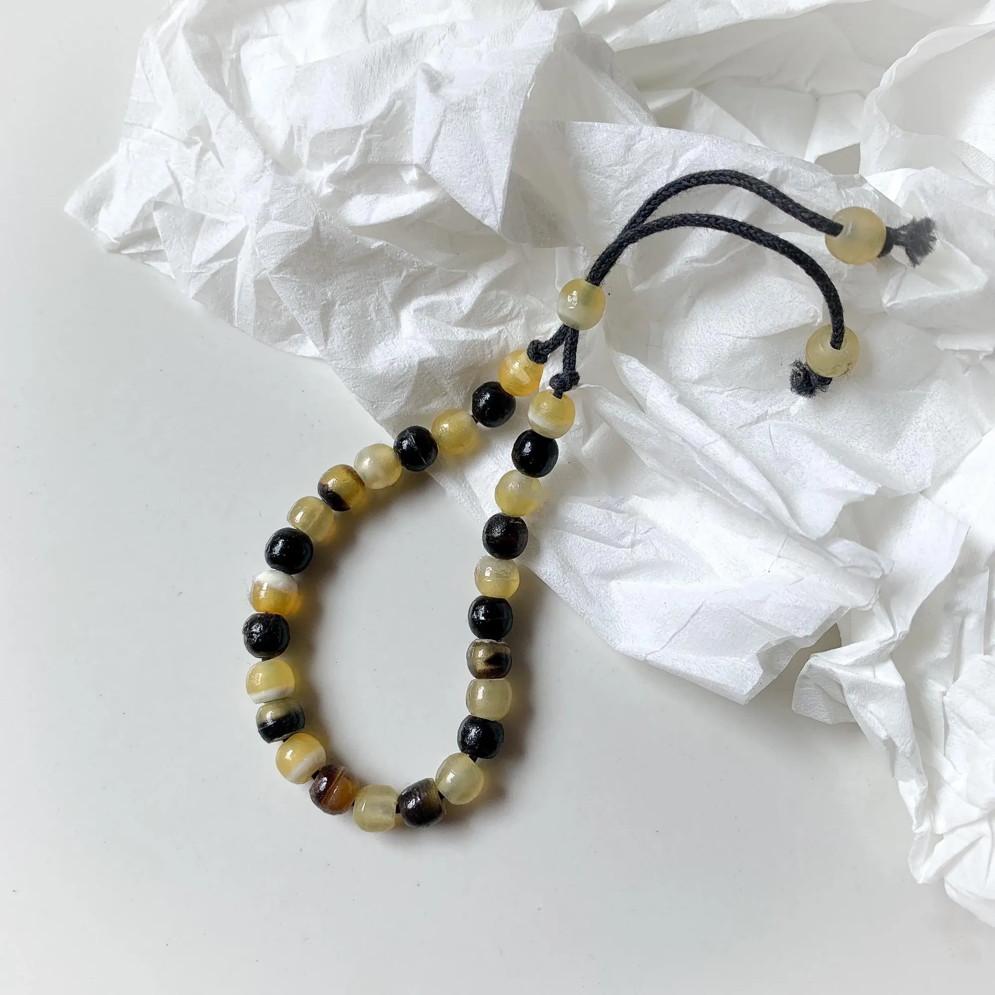 Ikikayu Handmade Unisex Horn Bead Bracelet