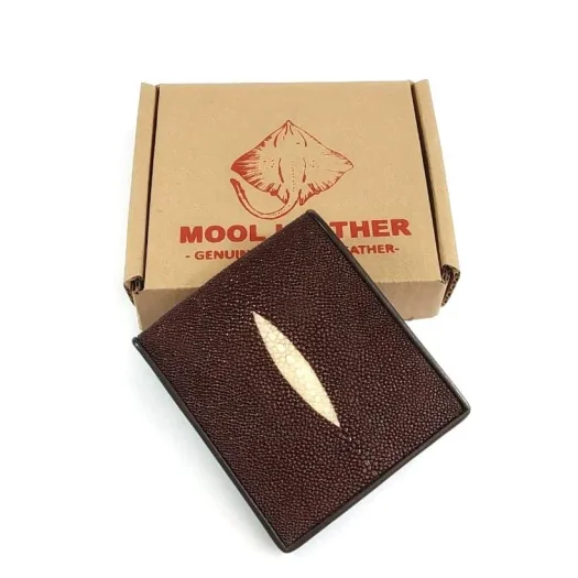 Mool Leather Men’s Bifold Wallet in Genuine Brown Stingray Leather with Diamond Crown Pattern