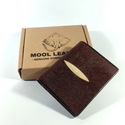 Mool Leather Men’s Genuine Stingray Leather Vertical Bifold Wallet in Brown with Diamond Crown Detail