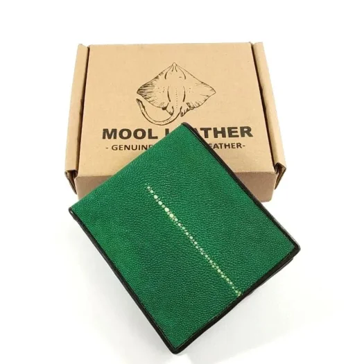 Mool Leather Men’s Special Edition Stingray Leather Bifold Wallet in Green with Spine Detail