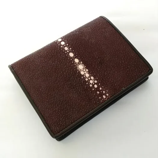 Mool Leather Men’s Multi-Spine Stingray Leather Vertical Bifold Wallet in Dark Brown with Spine Detail