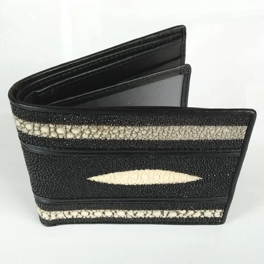 Mool Leather Men’s Genuine Stingray Leather Bifold Wallet in Black with Two-Line Spine Detail and Central Diamond Crown