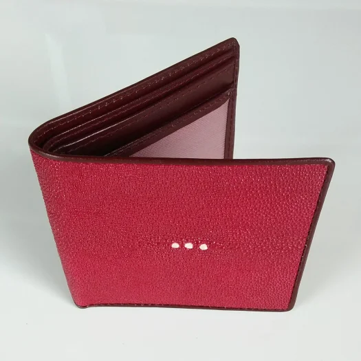 Mool Leather Men’s Genuine Stingray Leather Bifold Wallet in Maroon with Signature Three-Pearl Crown Detail