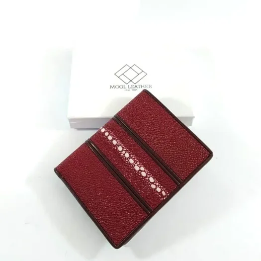Mool Leather Men’s Multi-Spine Stingray Leather Vertical Bifold Wallet in Maroon with Spine Detail