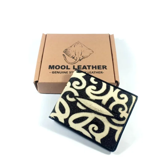 Mool Leather Men’s Genuine Stingray Leather Bifold Wallet Featuring Borneo Batik Design