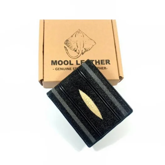 Mool Leather Men’s Stingray Leather Bifold Wallet in Black with Smooth Double-Spine and Central Diamond Crown Detail