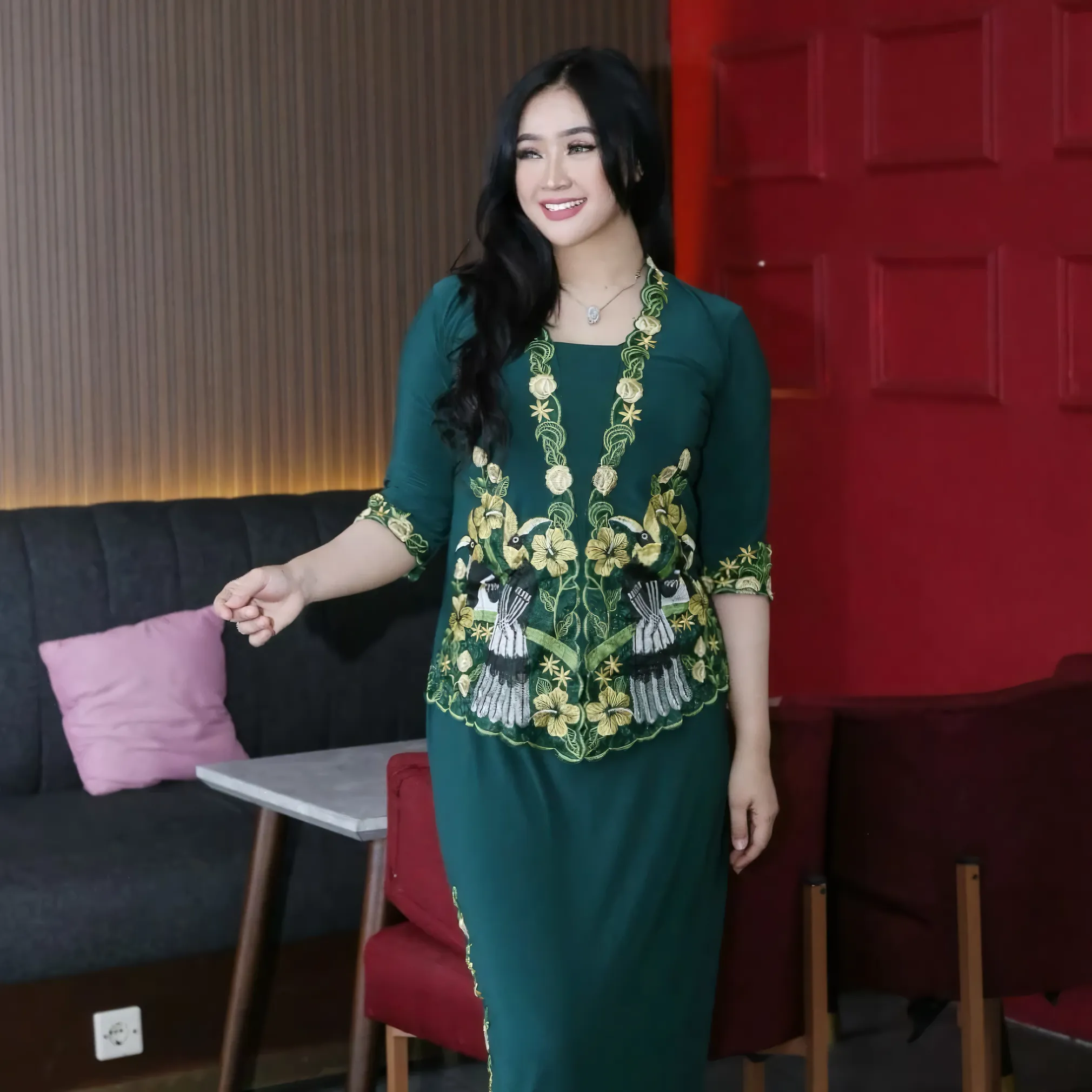 KebayaKNF Modern Stretch Kutubaru Kebaya Set with Enggang Bird Design | Nusamade KebayaKNF Modern Stretch Kutubaru Kebaya Set with Enggang Bird Design - Image 6