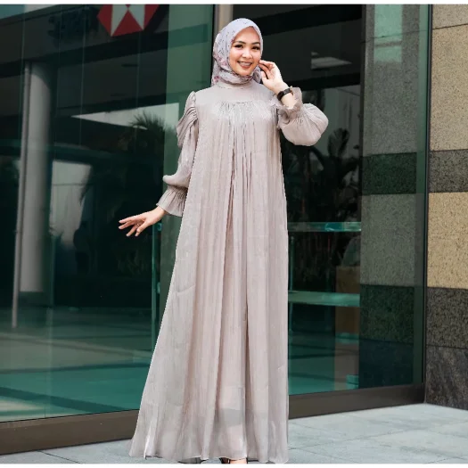 Elegant Arabian Shimmer Dress – Exclusive Soft Formal Gamis for Women