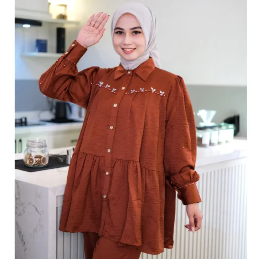 Elegant Women’s Muslim Set – Latest Sabrina Silk Ensemble – Simple Gamis & Pants