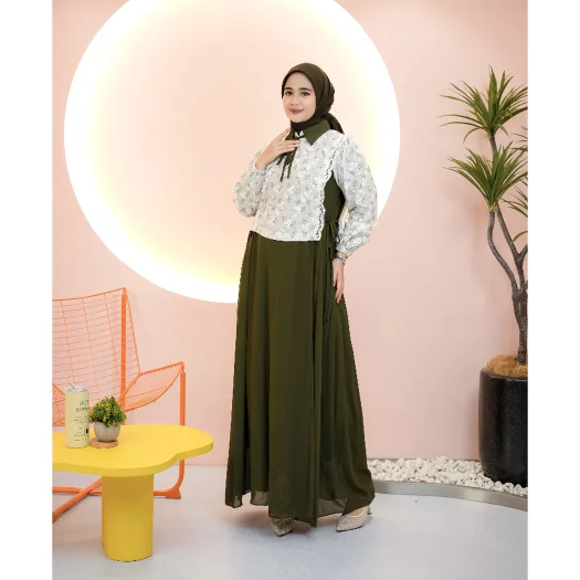 Elisha Muslim Gamis – Modern and Stylish Hijab Combination Outfit