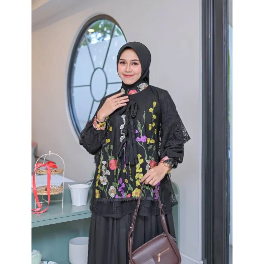 Manja 3D Black Women’s Clair Top/Tunic