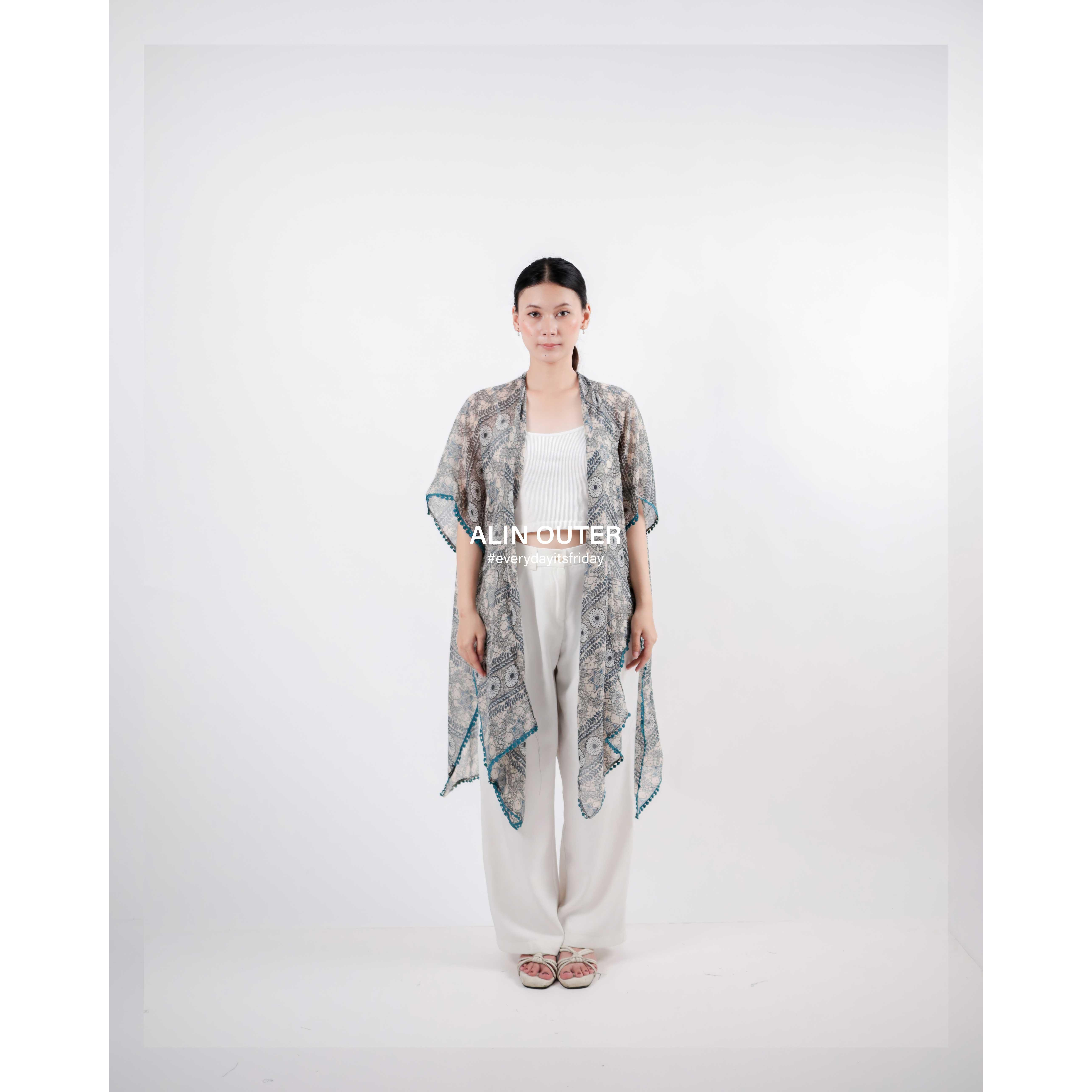 ITSFRIDAY Alin Chic Premium Women's Outerwear | Nusamade ITSFRIDAY Alin Chic Premium Women's Outerwear