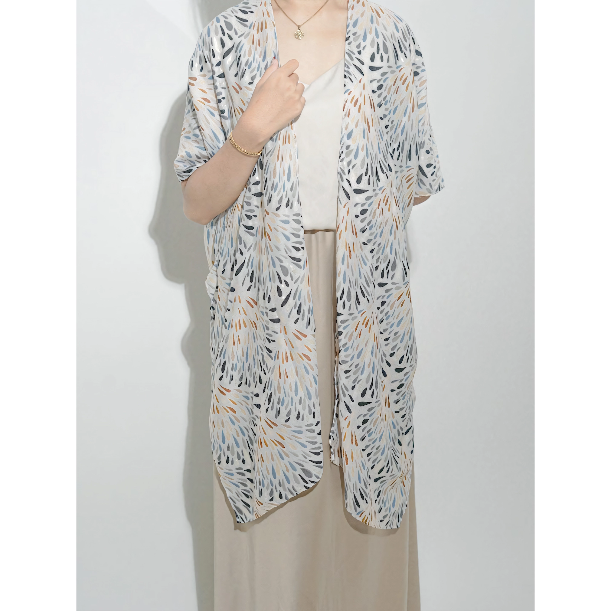 ITSFRIDAY Aralea Premium Women's Outerwear | Nusamade ITSFRIDAY Aralea Premium Women's Outerwear - Image 3
