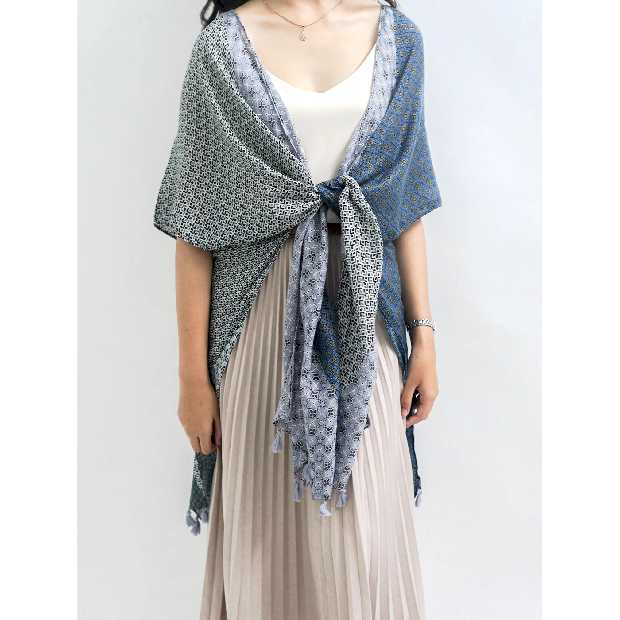 ITSFRIDAY Vinny Premium Outerwear for Women | Nusamade ITSFRIDAY Vinny Premium Outerwear for Women - Image 4