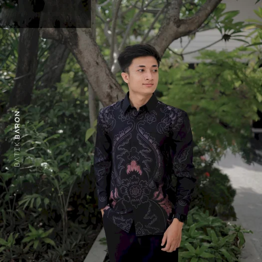 Batik Baron Men’s Long Sleeve Slimfit Batik Shirt with Full Lining (Cool, Soft Material) – Mahkota