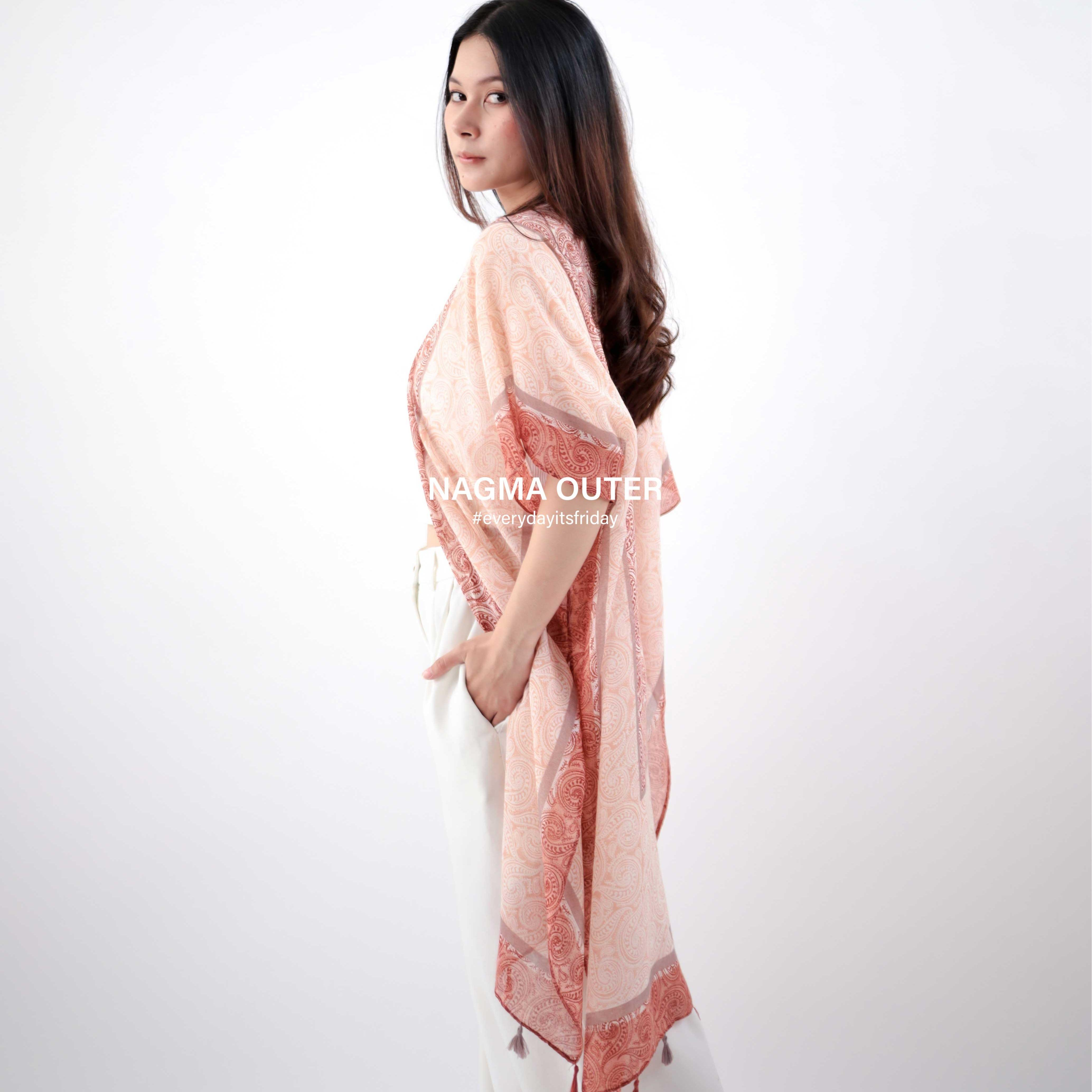 ITSFRIDAY Nagma Premium Women's Outerwear | Nusamade ITSFRIDAY Nagma Premium Women's Outerwear - Image 2