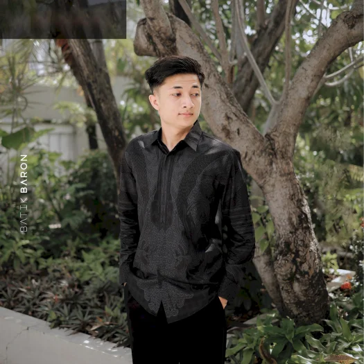 Batik Baron Prabu Hitam Slimfit Long Sleeve Batik Shirt – Cool, Soft & Smooth Fabric