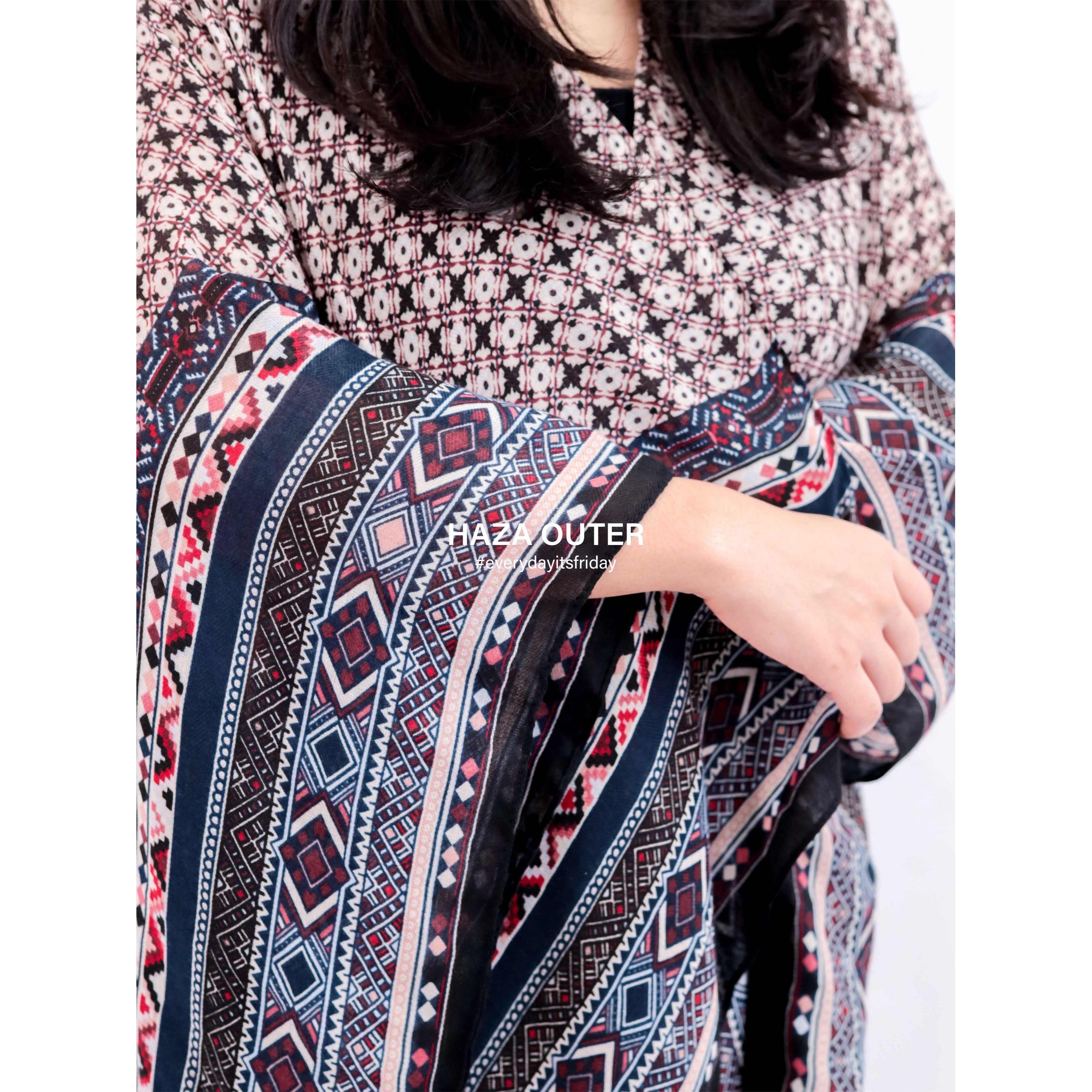 ITSFRIDAY Haza Long Sleeve Women's Outerwear | Nusamade ITSFRIDAY Haza Long Sleeve Women's Outerwear - Image 4