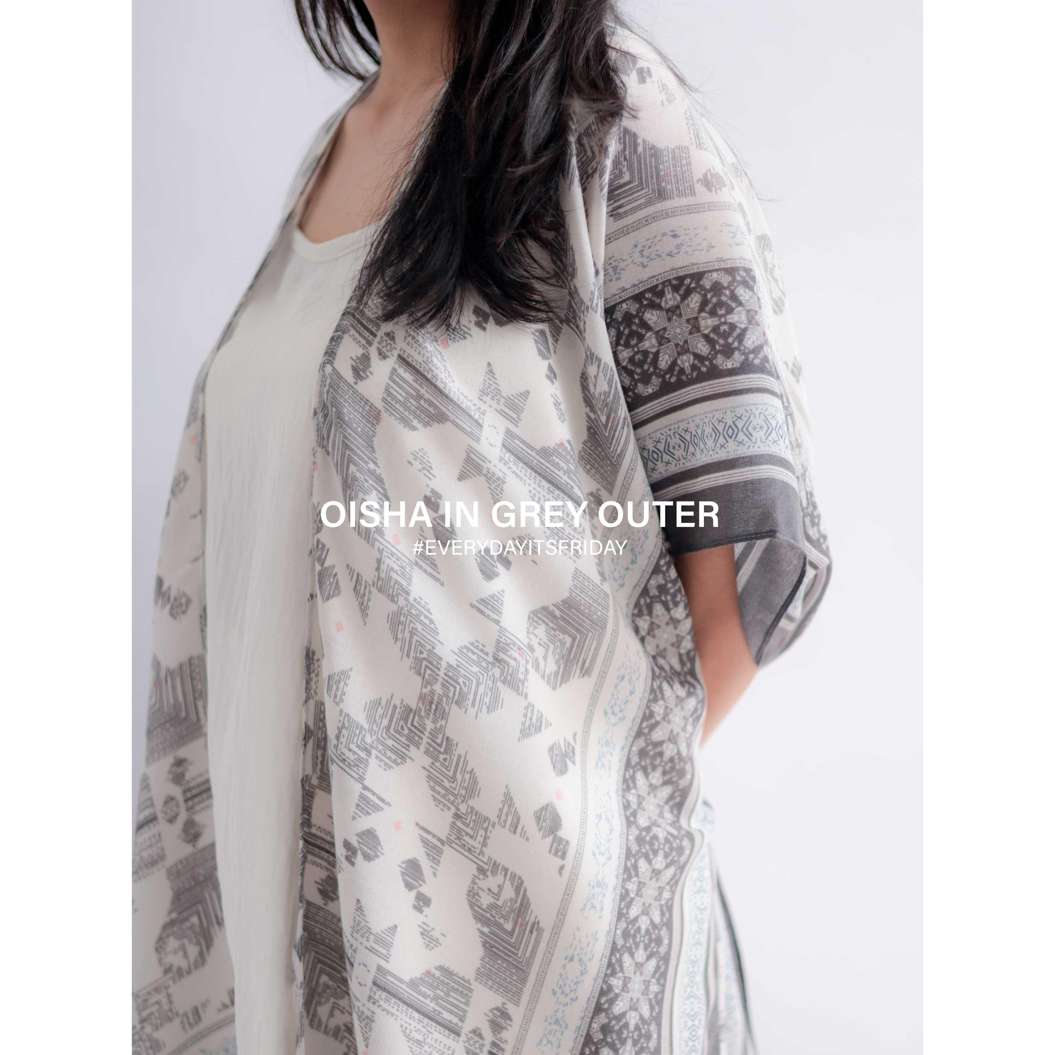 ITSFRIDAY Oisha in Grey Chic Outerwear for Women | Nusamade ITSFRIDAY Oisha in Grey Chic Outerwear for Women - Image 3