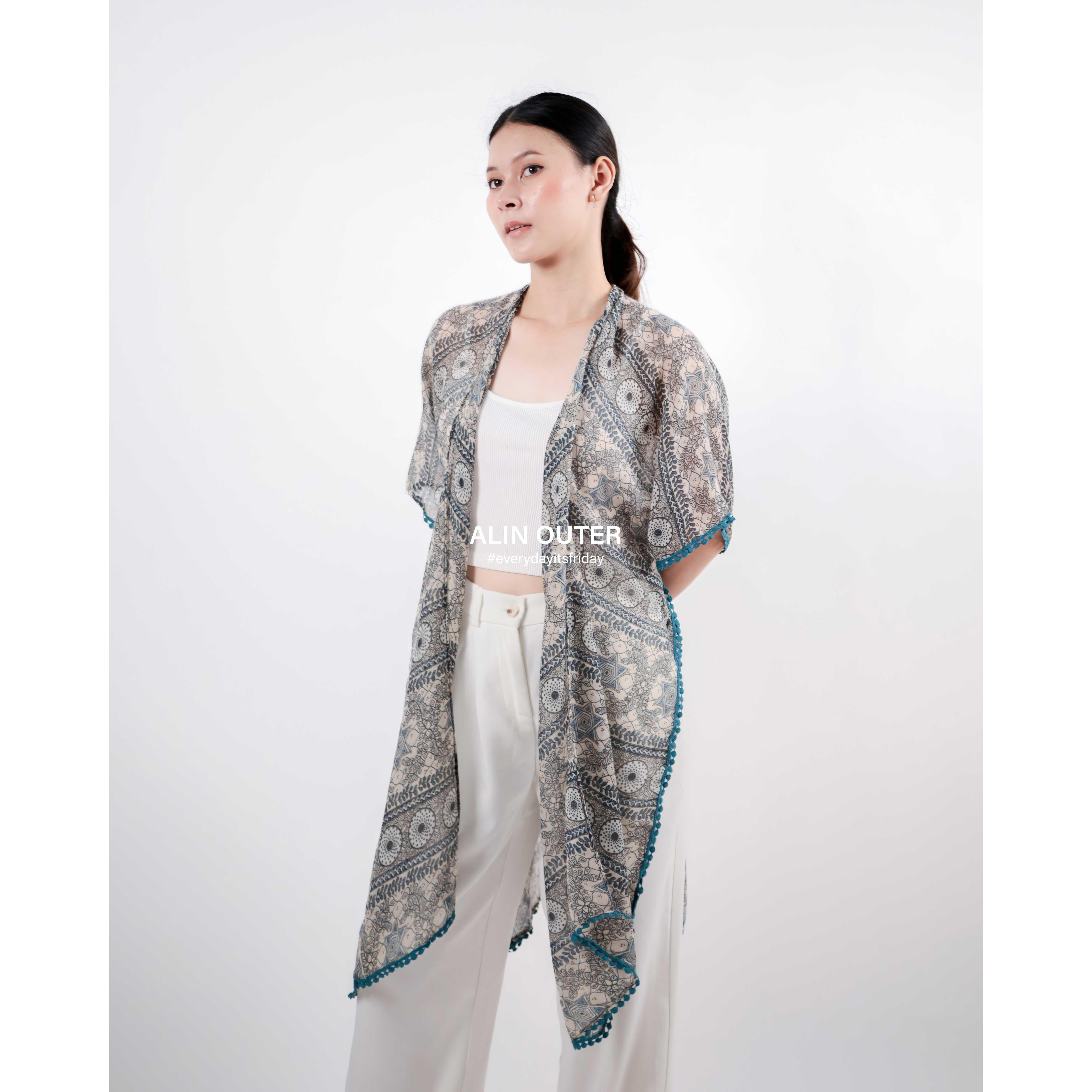 ITSFRIDAY Alin Chic Premium Women's Outerwear | Nusamade ITSFRIDAY Alin Chic Premium Women's Outerwear - Image 4
