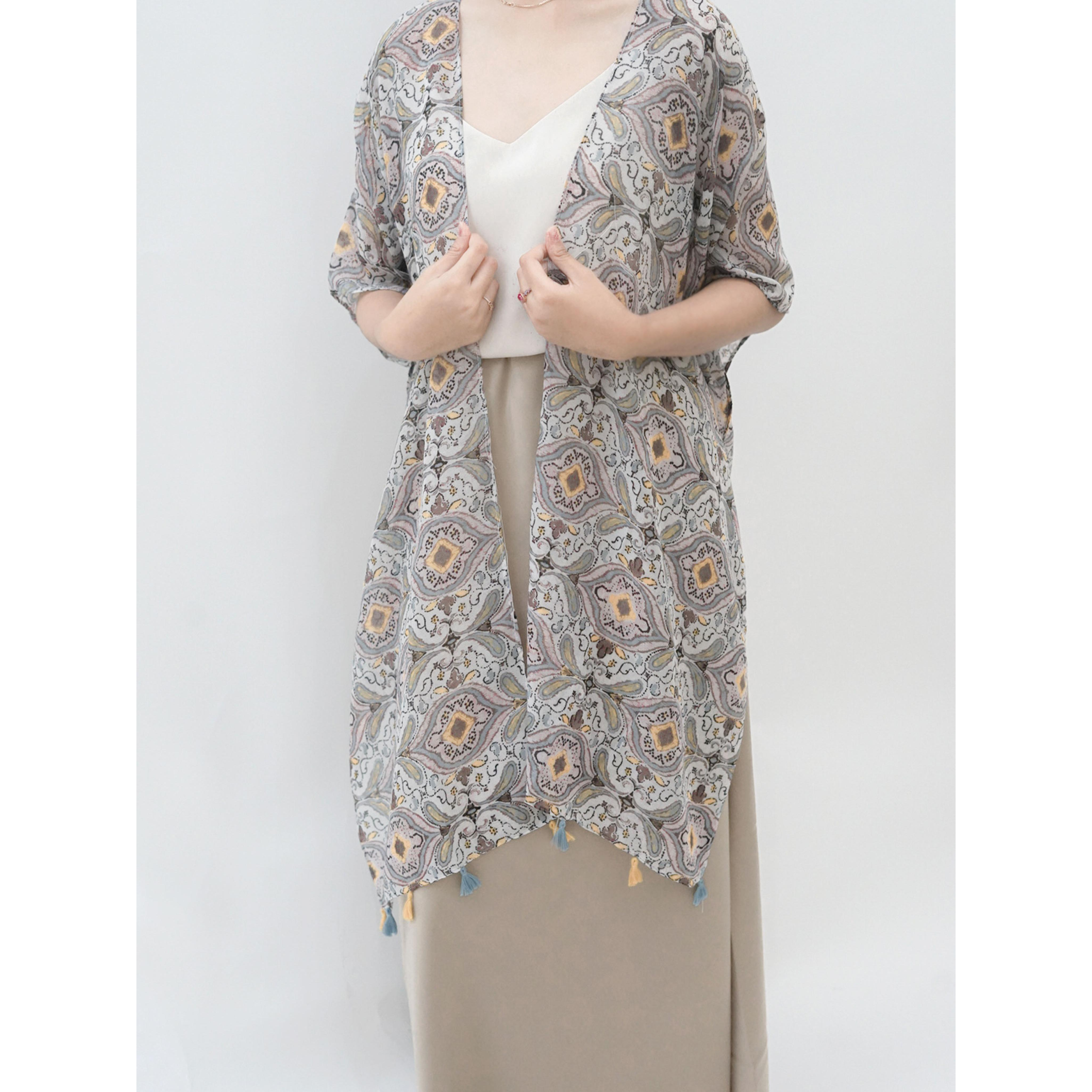 ITSFRIDAY Cleta Premium Outerwear for Women | Nusamade ITSFRIDAY Cleta Premium Outerwear for Women - Image 5