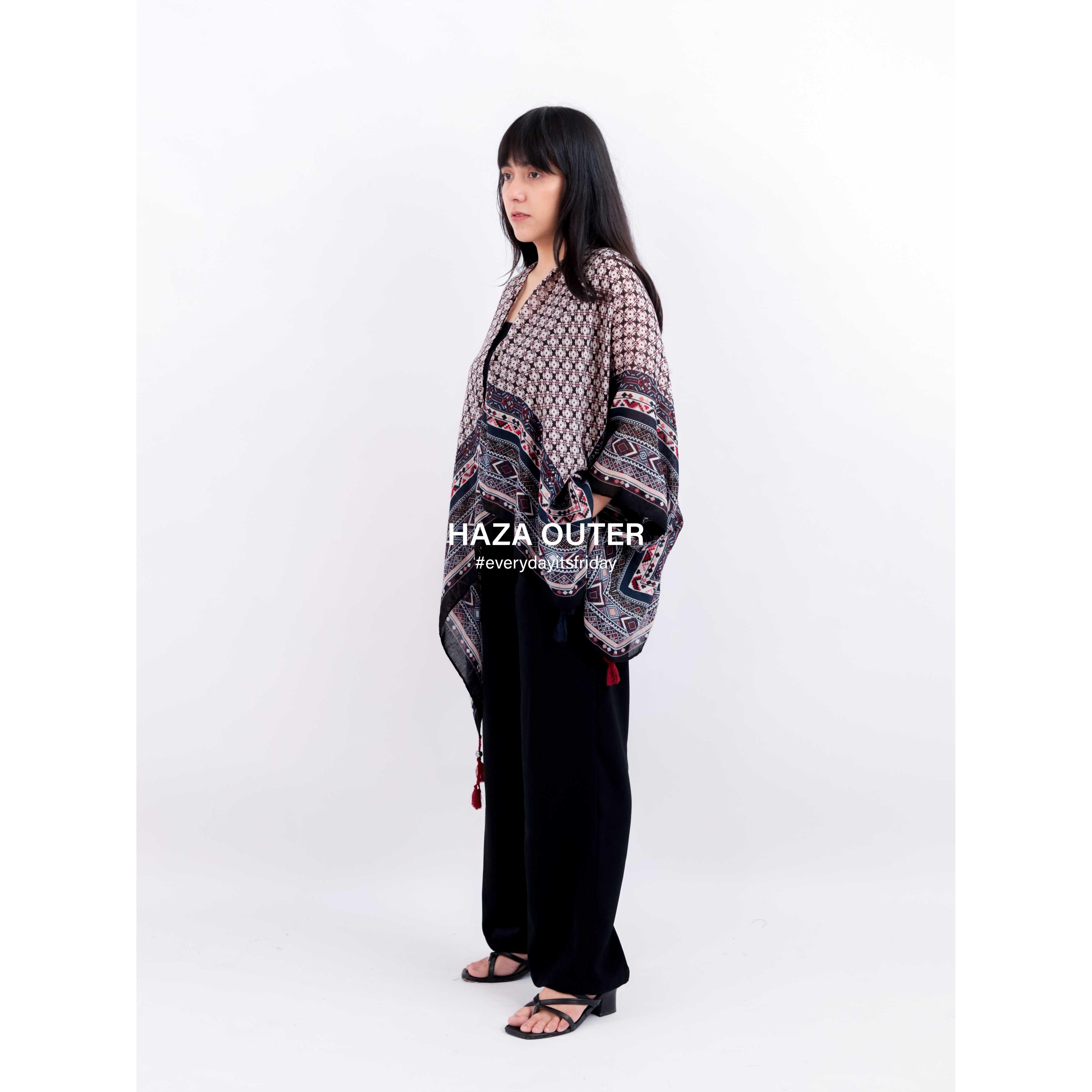 ITSFRIDAY Haza Long Sleeve Women's Outerwear | Nusamade ITSFRIDAY Haza Long Sleeve Women's Outerwear - Image 2