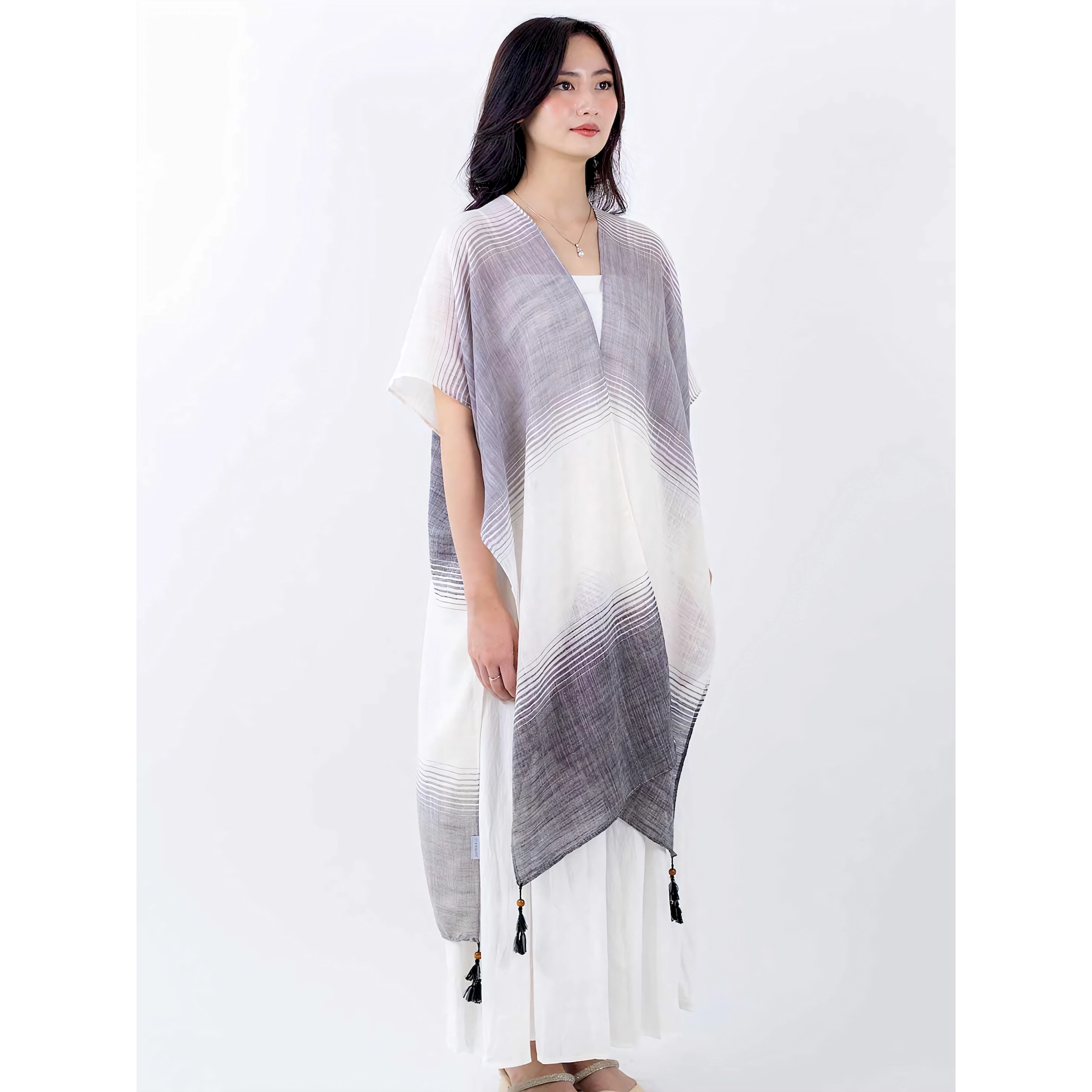 ITSFRIDAY Ozora Black Outerwear for Women | Nusamade ITSFRIDAY Ozora Black Outerwear for Women - Image 2