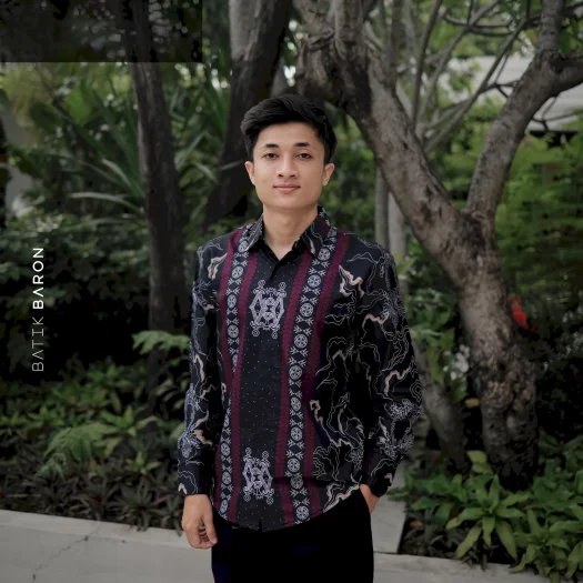 Etnik Burgundy Men’s Slimfit Long Sleeve Batik Shirt by Batik Baron (Premium Cool Fabric)