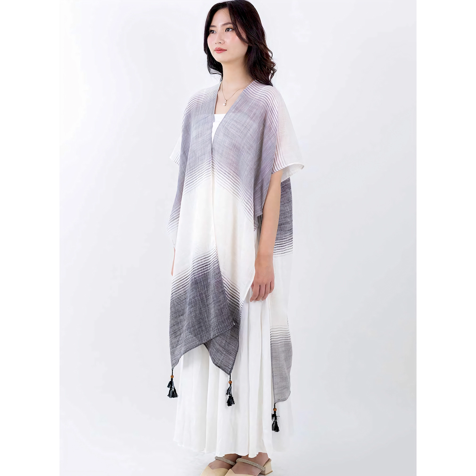 ITSFRIDAY Ozora Black Outerwear for Women | Nusamade ITSFRIDAY Ozora Black Outerwear for Women - Image 3